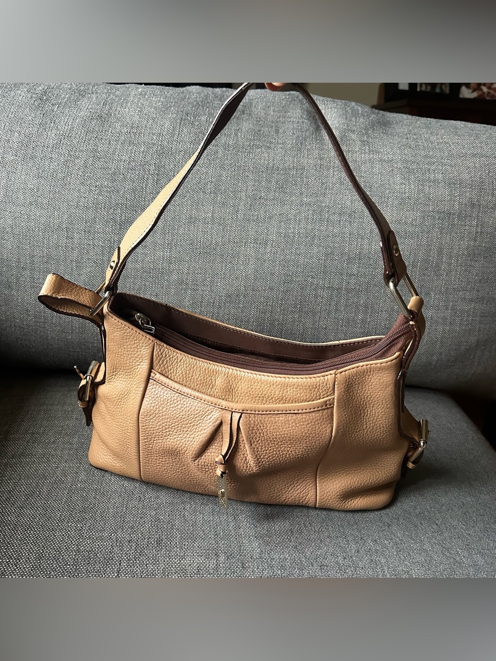 Etienne Aigner Pebbled Leather Hobo Bag —‎ Camel/Tan Y2K style